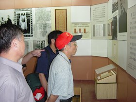 在井冈山革命博物馆参观