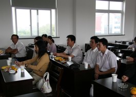 全体党员赴吴江同里中学学习