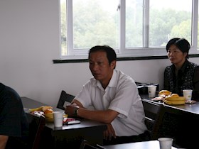 全体党员赴吴江同里中学学习