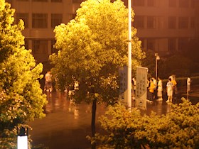 2009-07-22日全食校园瞬间