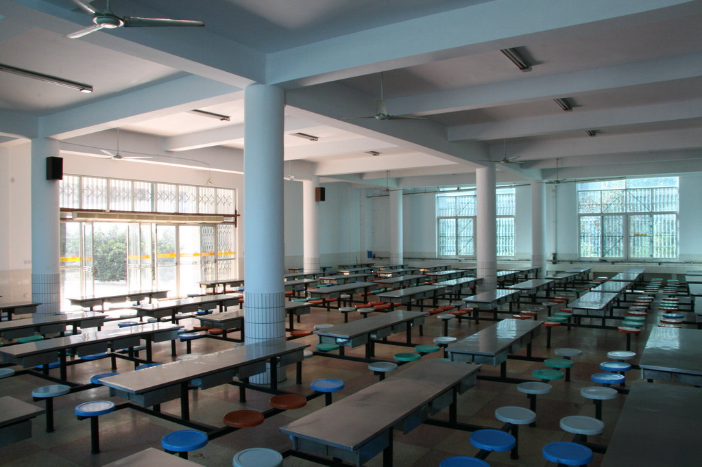 学生餐厅